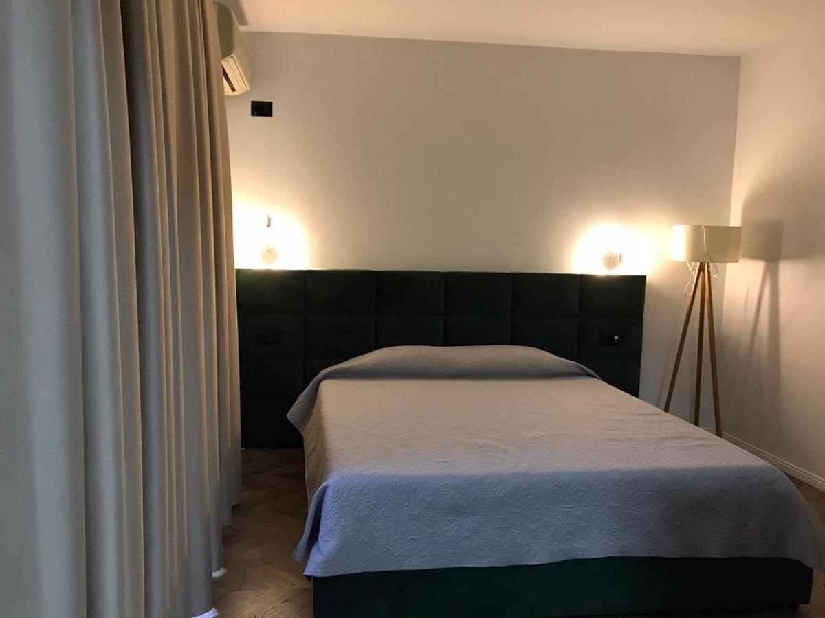 Hotel Lido Дуррес Экстерьер фото