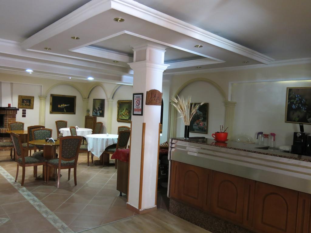 Hotel Lido Дуррес Экстерьер фото