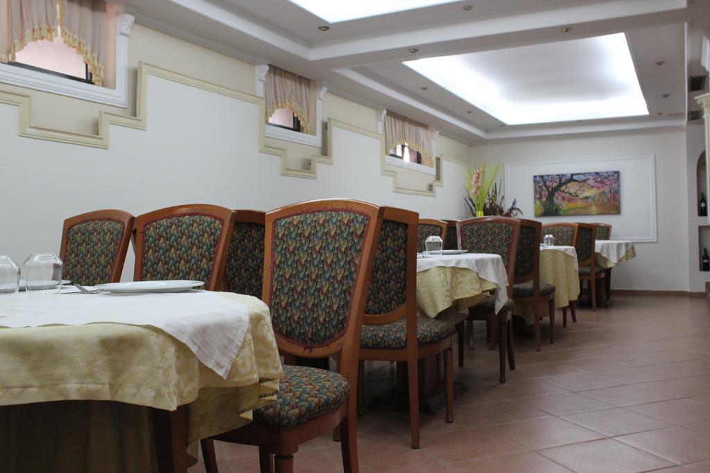 Hotel Lido Дуррес Экстерьер фото